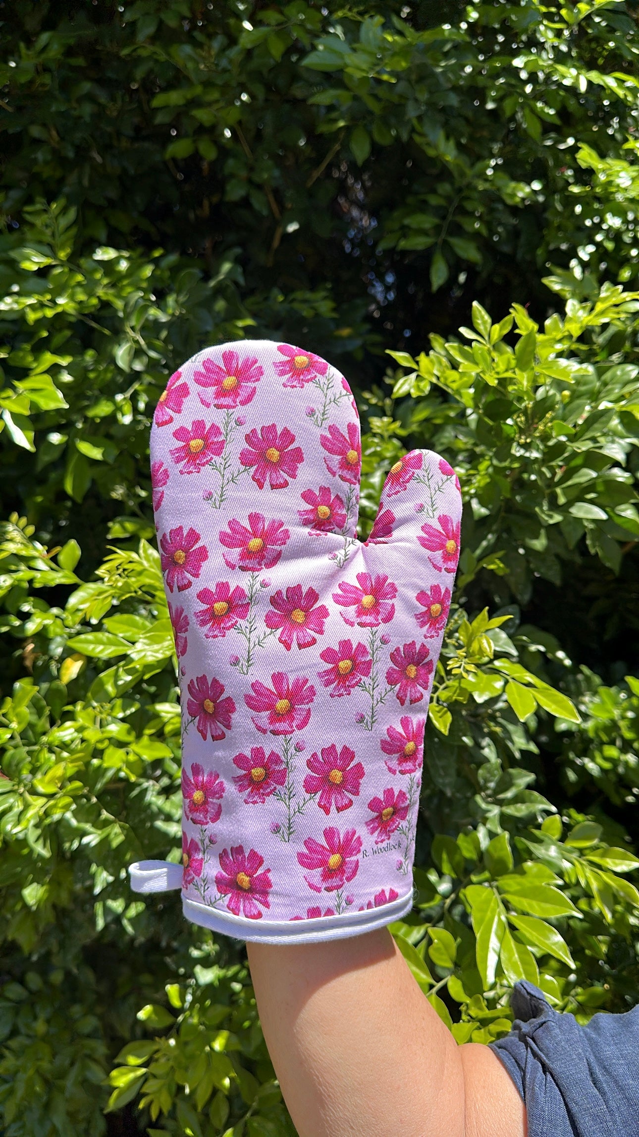 'Pink Cosmos' Oven Mitt